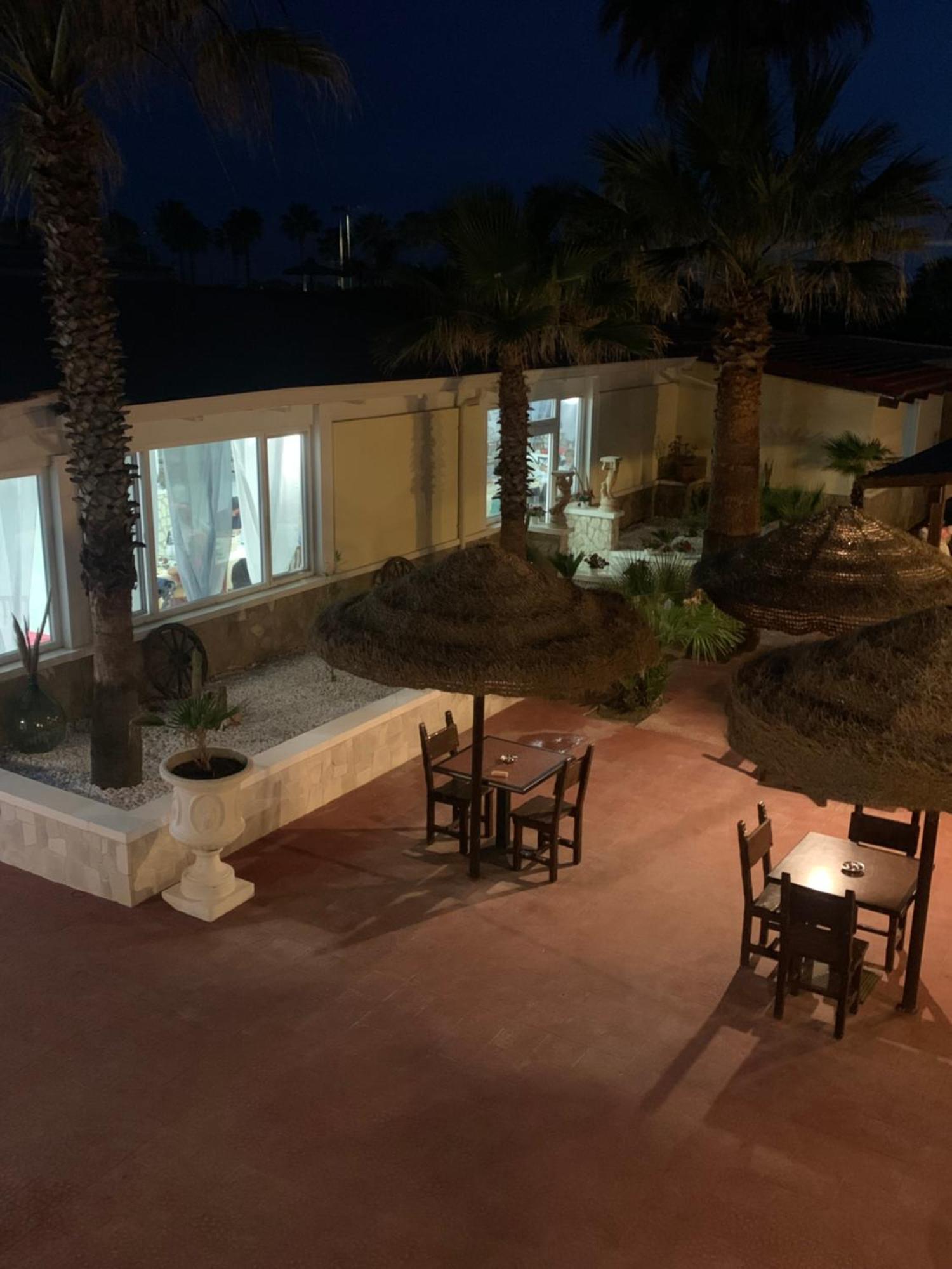 Villaggio Turistico La Baia Degli Angeli Margherita Di Savoia Luaran gambar