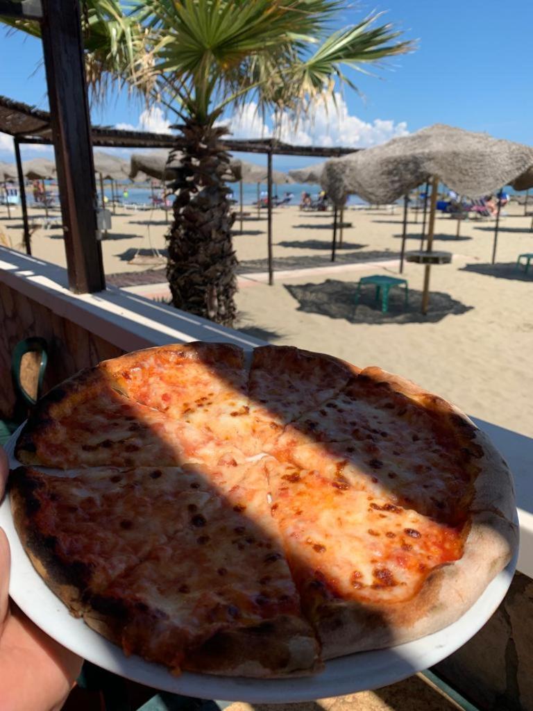 Villaggio Turistico La Baia Degli Angeli Margherita Di Savoia Luaran gambar