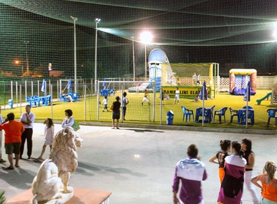 Villaggio Turistico La Baia Degli Angeli Margherita Di Savoia Luaran gambar