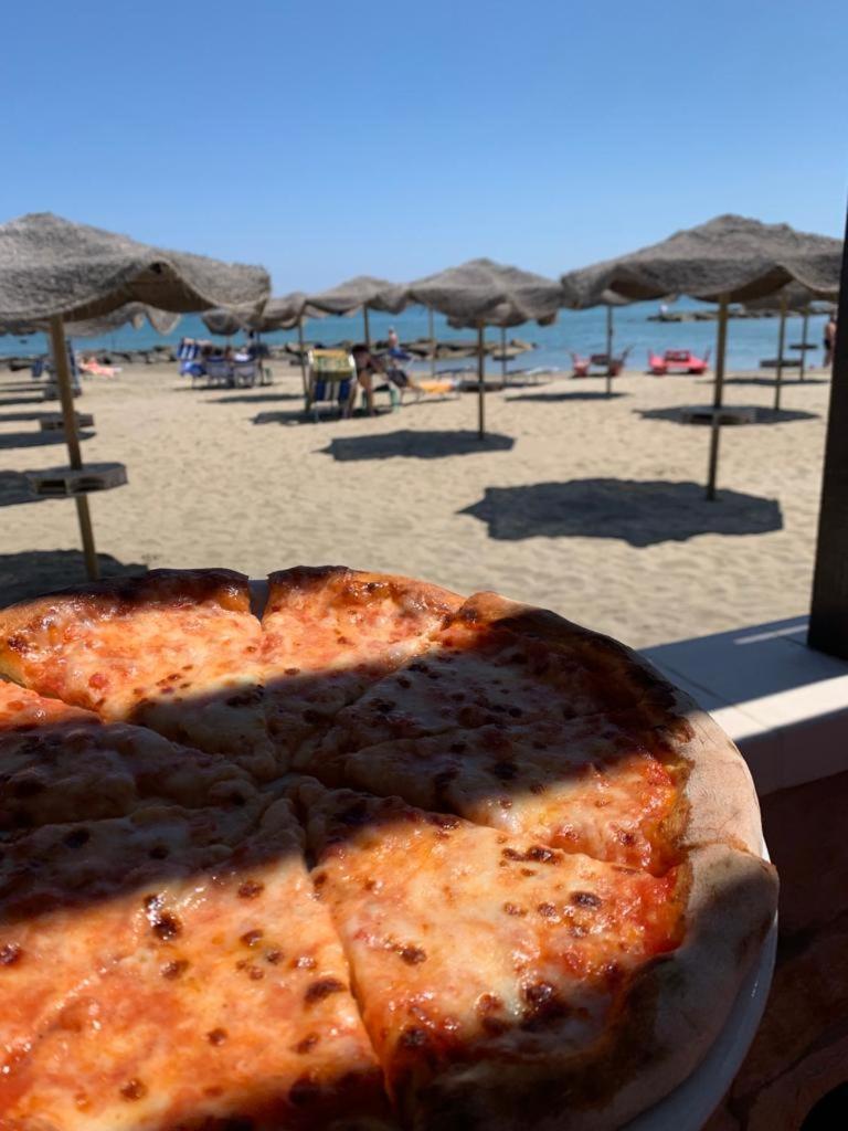 Villaggio Turistico La Baia Degli Angeli Margherita Di Savoia Luaran gambar
